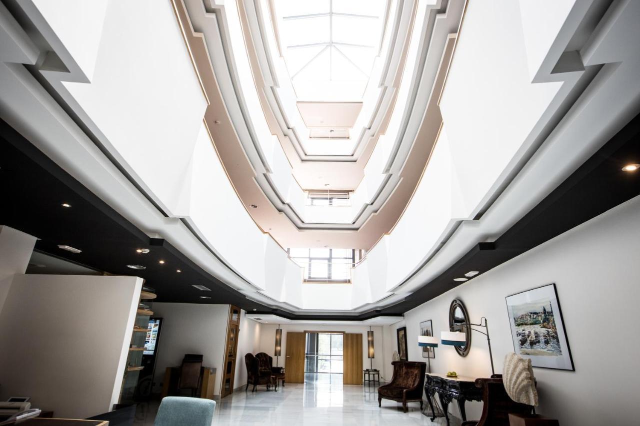 ホテル パソ ロス エスクドス スパ ＆ ビーチ ヴィーゴ エクステリア 写真 Interior of the National Museum of the Marine Corps