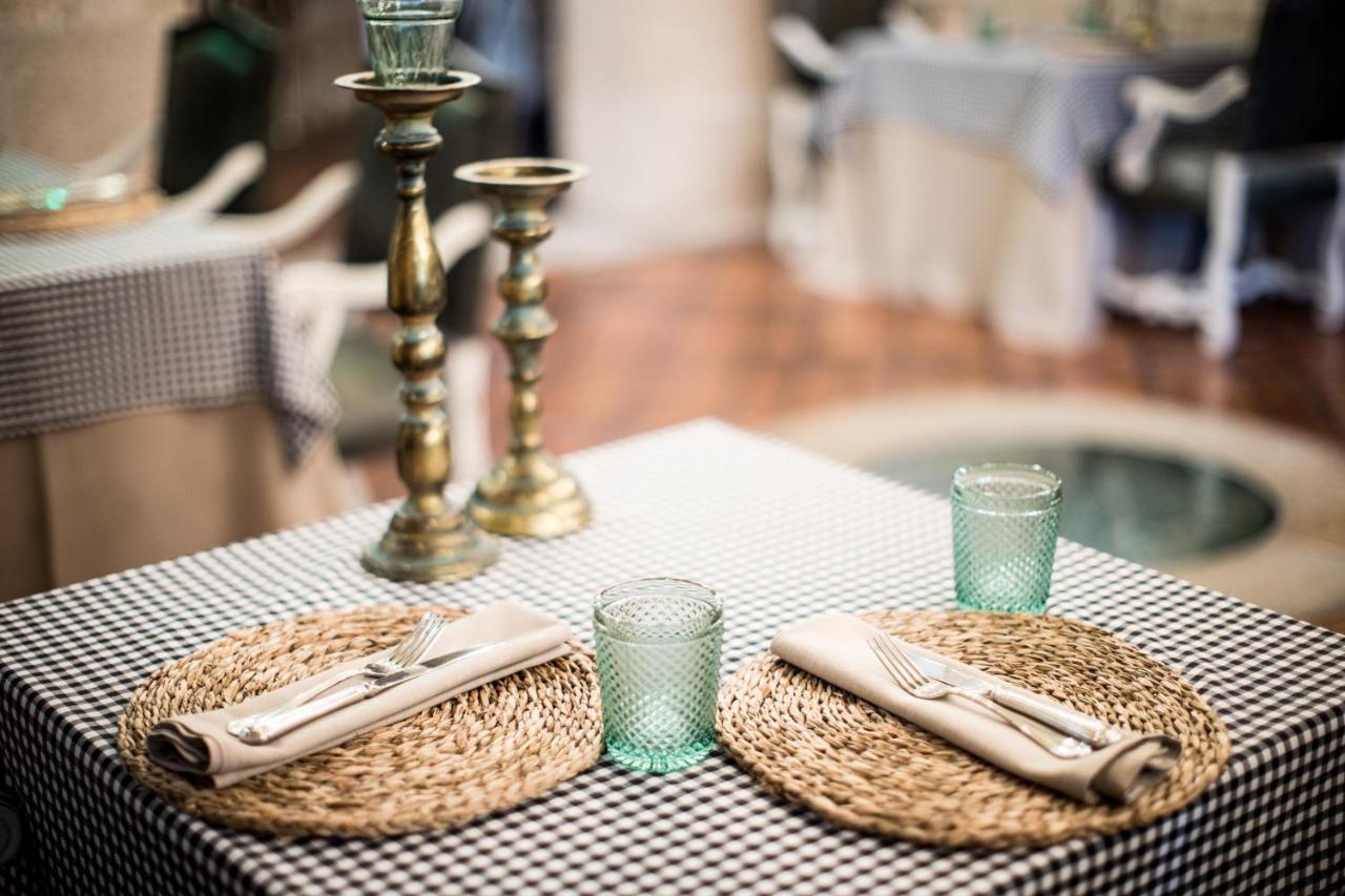 ホテル パソ ロス エスクドス スパ ＆ ビーチ ヴィーゴ エクステリア 写真 A place setting